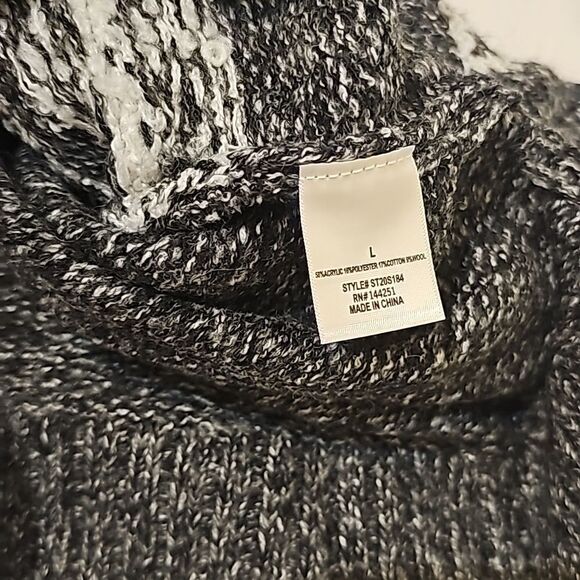 Francesca's mi ami sweater size large - Picture 8 of 8